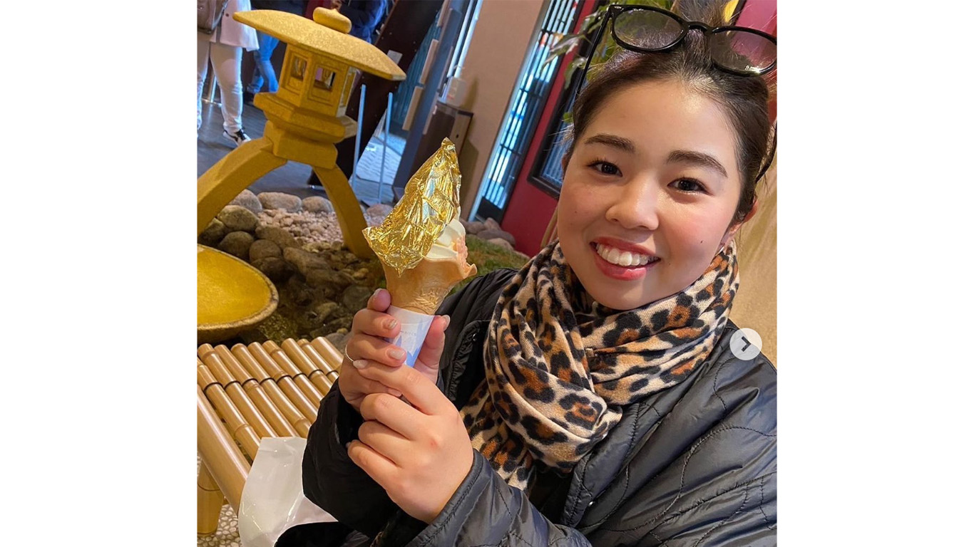 今シーズンも「賞金女王宣言」！？山下美夢有が金箔ソフトとスマイル 